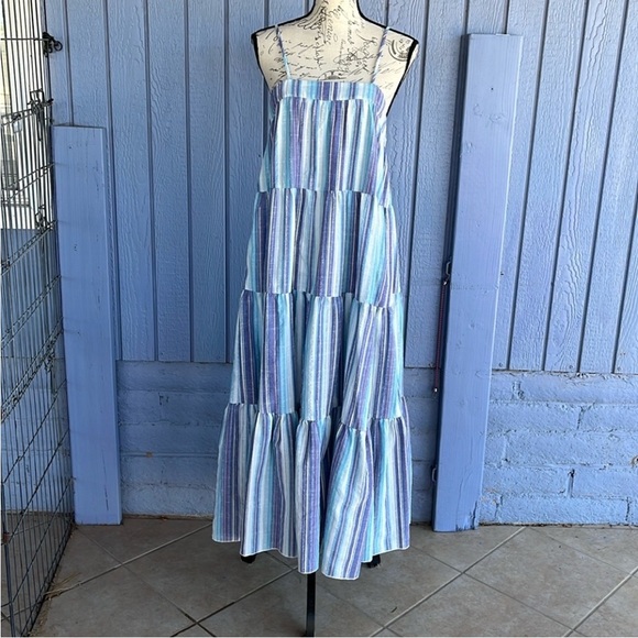 SHEIN Summer Maxi Dress with Straps Stripped 
Size Medium 

Side Zipper - Picture 1 of 10